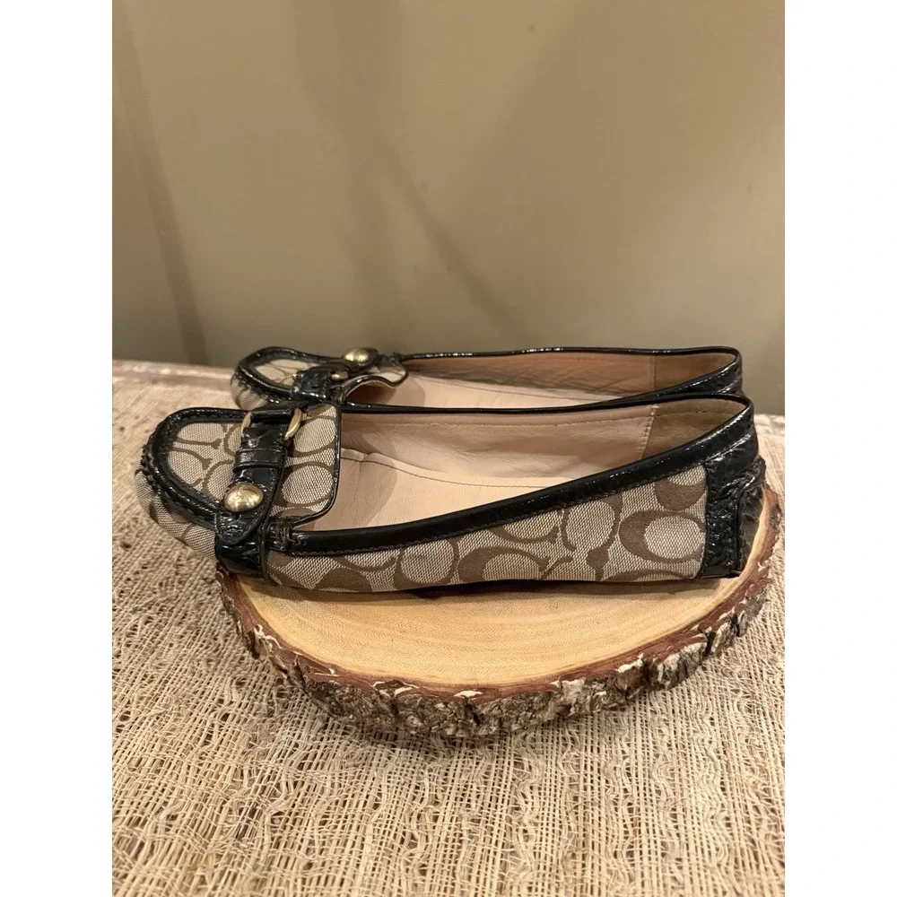 Coach Hellen Women's Brown Signature Canvas Logo Gold Driving Loafers size 10B